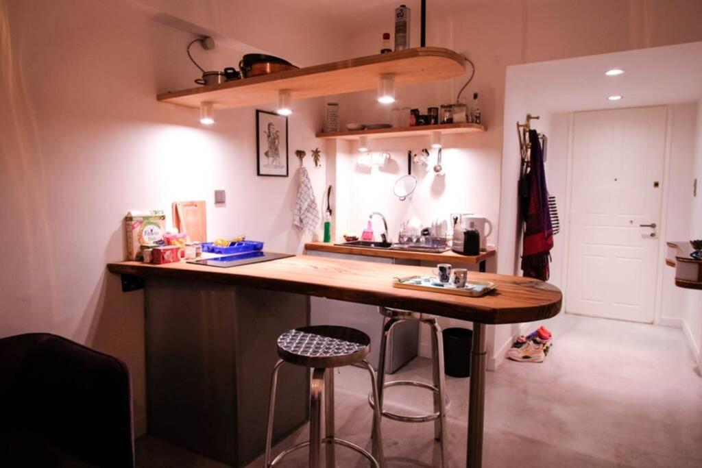 Апартаменты Calm And Cozy Flat With Romantic Garden