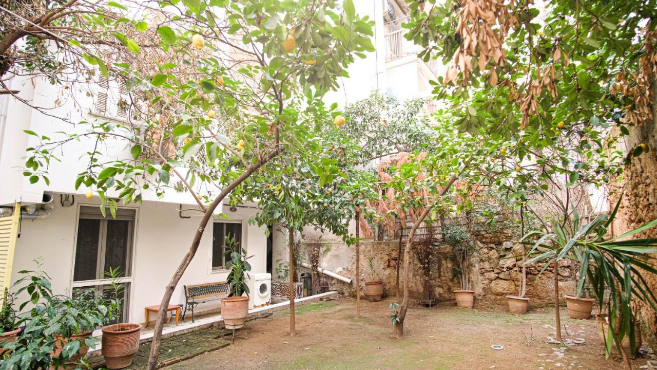 Апартаменты Calm And Cozy Flat With Romantic Garden